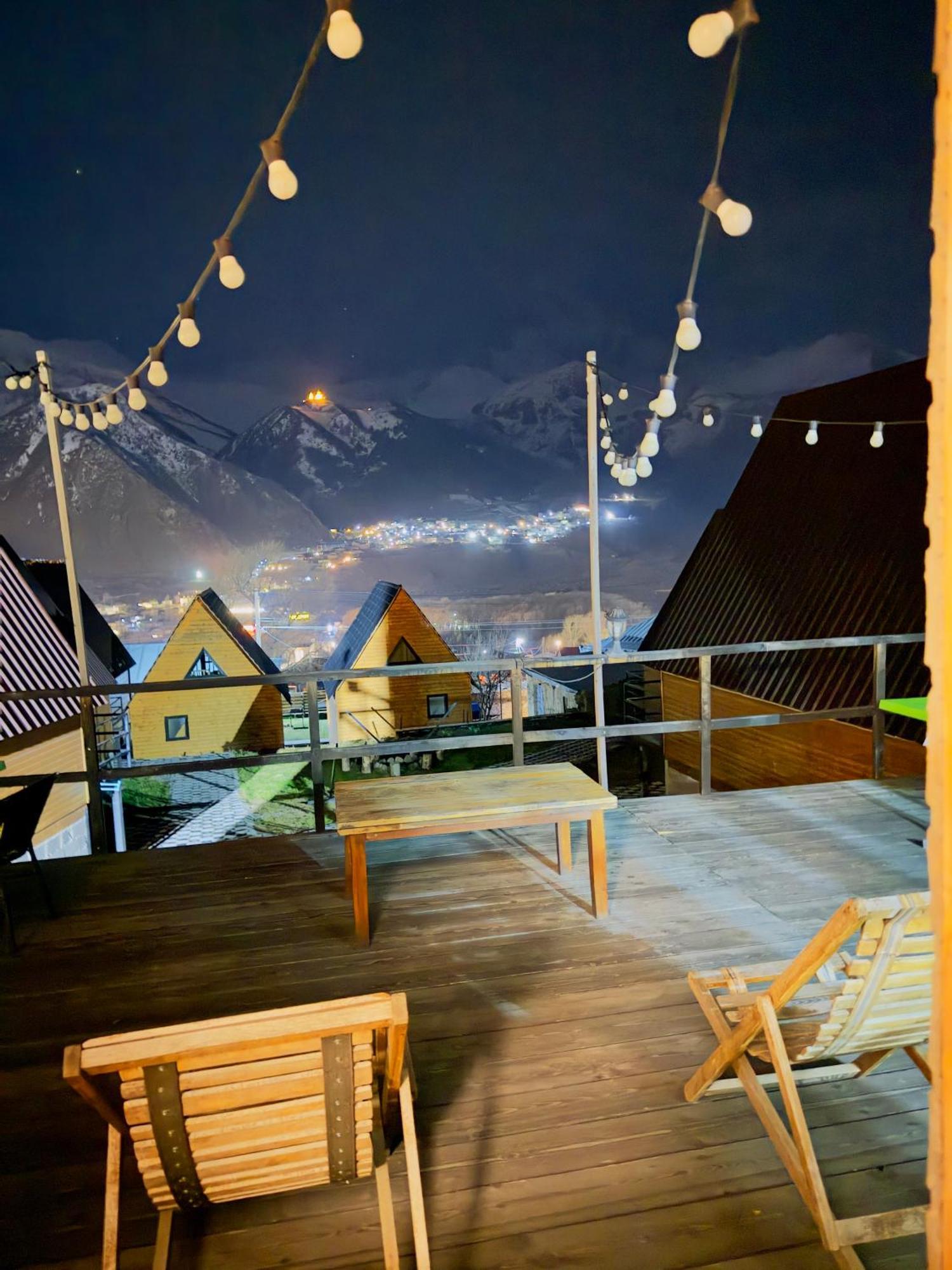 Guesthouse Elli & Cottages Stepantsminda Exterior foto
