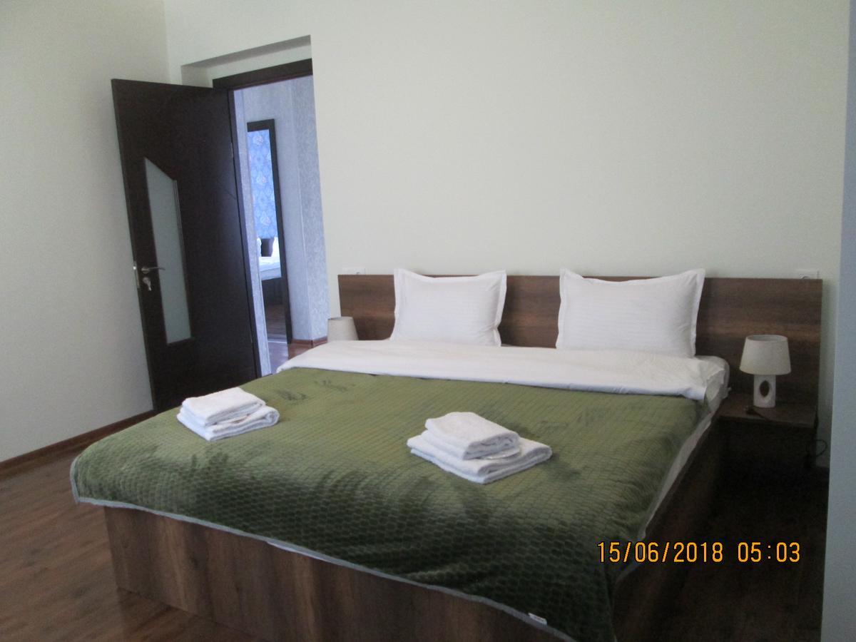 Guesthouse Elli & Cottages Stepantsminda Exterior foto