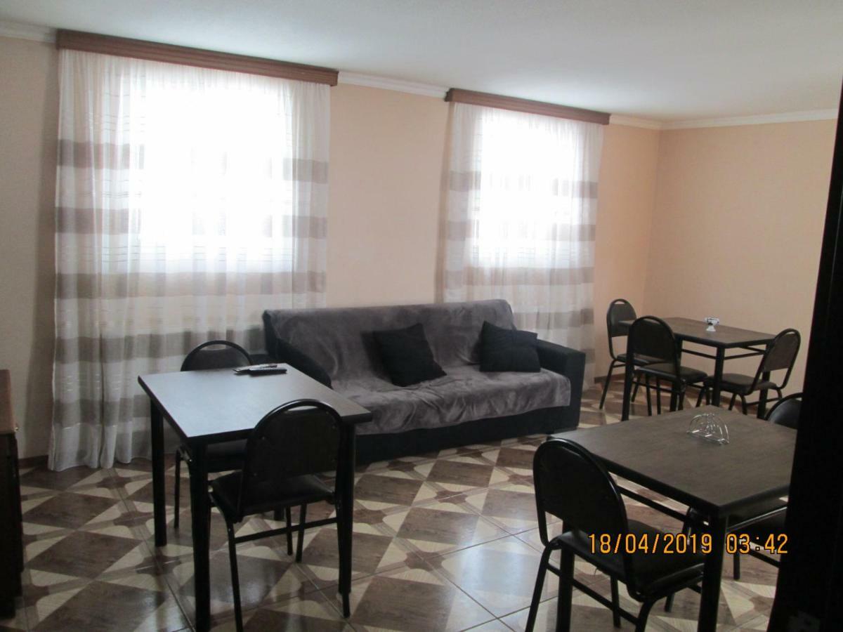 Guesthouse Elli & Cottages Stepantsminda Exterior foto