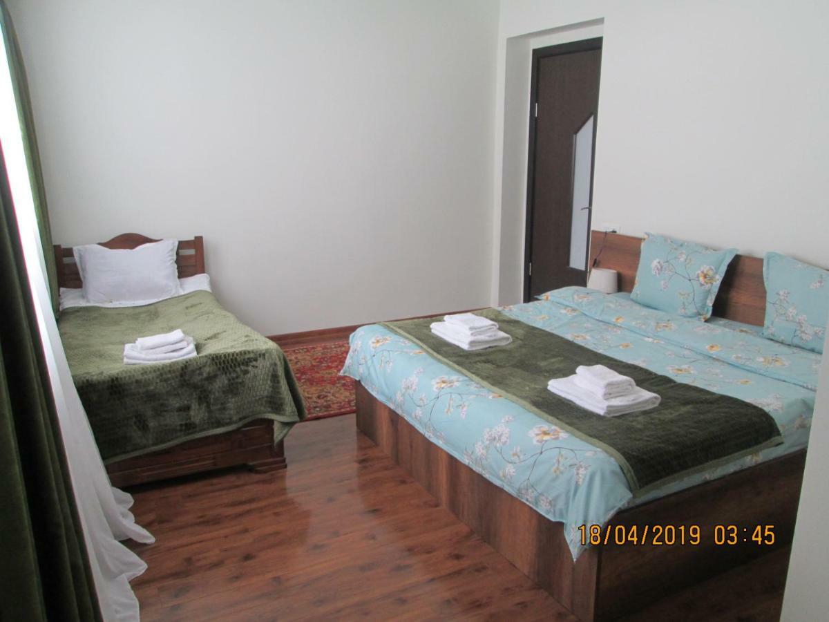 Guesthouse Elli & Cottages Stepantsminda Exterior foto